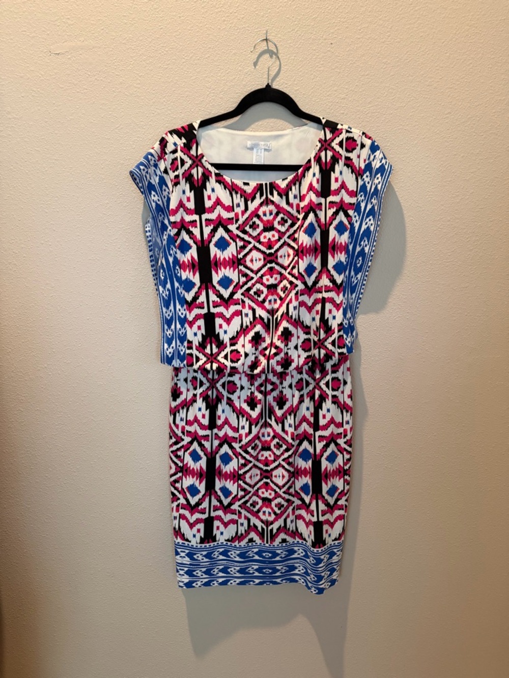 🎉🎉 2/$25 SALE! Vibrant Geometric Print Dress in Blue, Pink, Black & White